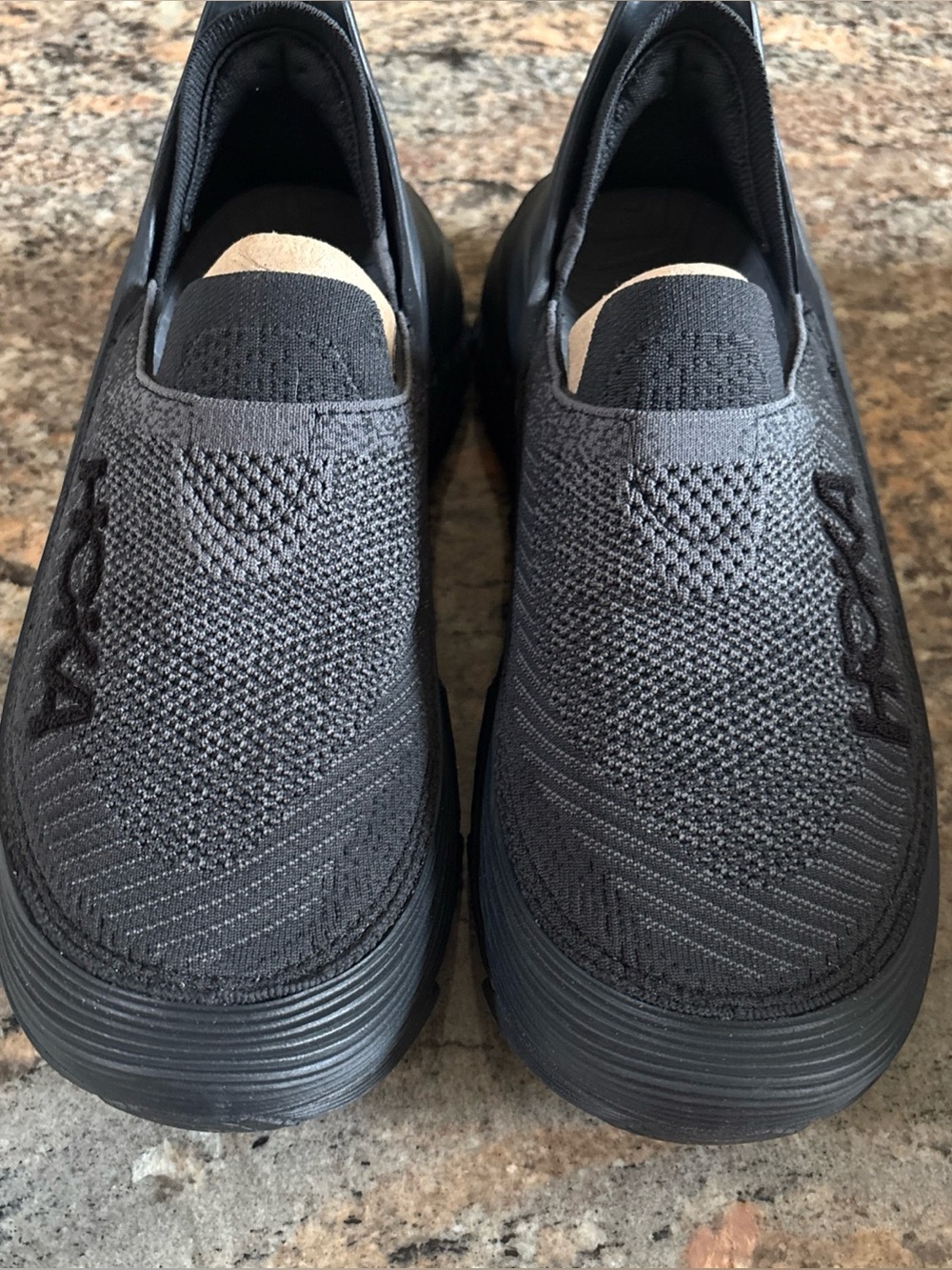 HOKA U RESTORE TC  Wms Sz 8. Black